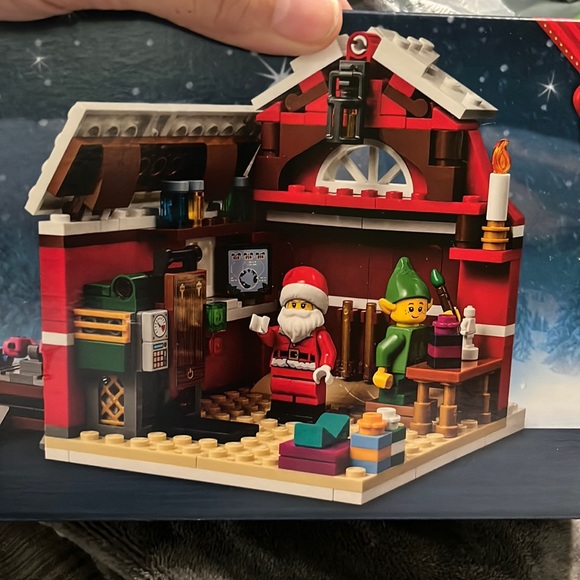 Lego - Picture 1 of 5